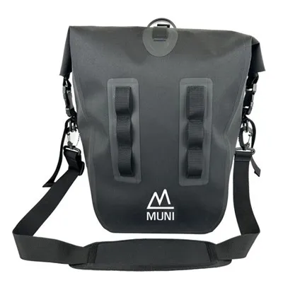 Posso trasportare una camera d'aria di riserva nella borsa impermeabile d...